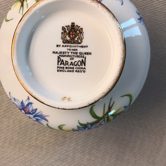 Paragon Cornflower Cream and Sugar Set - Picture 5 of 5